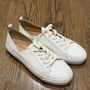 Lucky Brand Dansbey Sneaker 8.5 White Woman